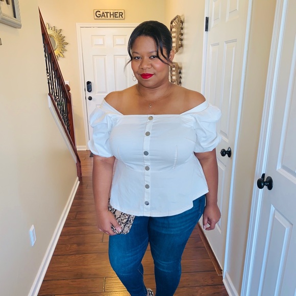 Eloquii Short sleeve Peplum w/ contrast stitching. - Picture 5 of 12